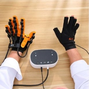 C11 ذكي جهاز تدريب إعادة التأهيل العصبي الإصبع الشلالي النصفي أجهزة روبوت لإعادة التأهيل المنزلي قفازات روبوت